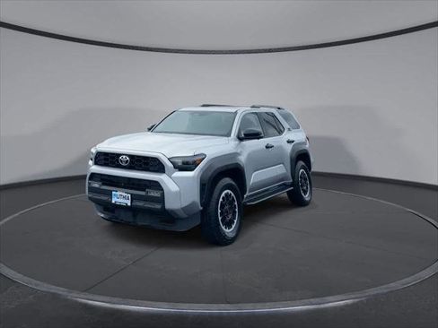 Certified 2025 Toyota 4Runner TRD Off-Road Premium AWD/4WD image 5