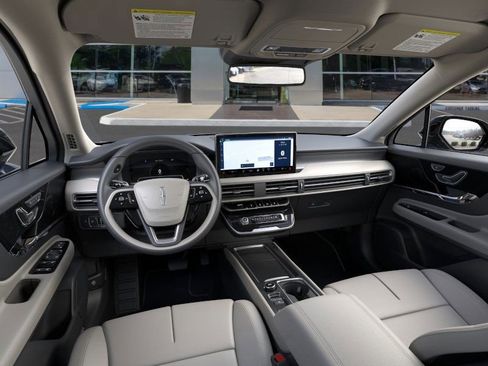 New 2026 Lincoln Corsair Premiere image 9