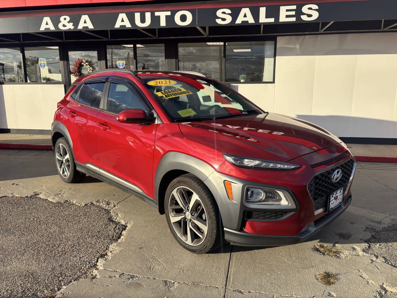 Used 2021 Hyundai Kona Limited w/ Cargo Package AWD/4WD image 1
