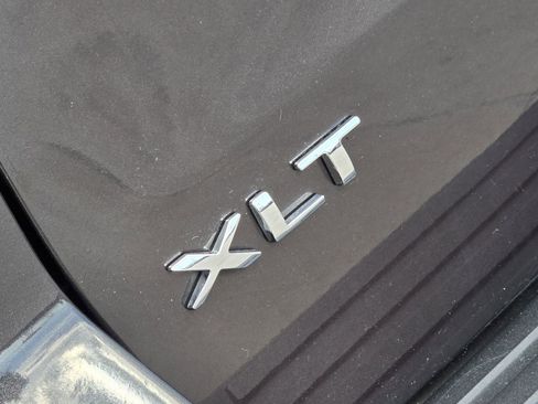 Used 2022 Ford Expedition Max XLT image 11