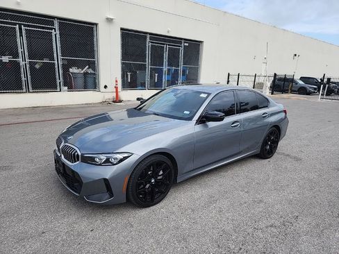 Used 2025 BMW 330i Sedan w/ M Sport Package RWD image 9