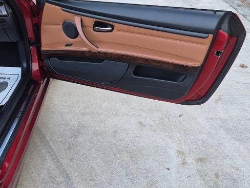 Used 2013 BMW 328i Convertible image 61