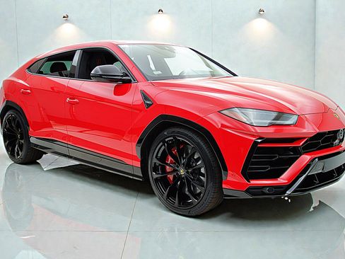 Used 2022 Lamborghini Urus image 21