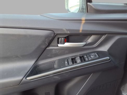 New 2026 Subaru Solterra Premium image 13