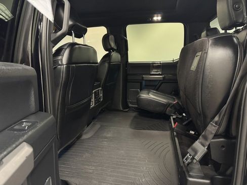 Used 2017 Ford F150 Platinum w/ Equipment Group 701A Luxury image 16