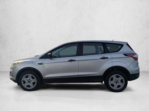 Used 2017 Ford Escape S image 8