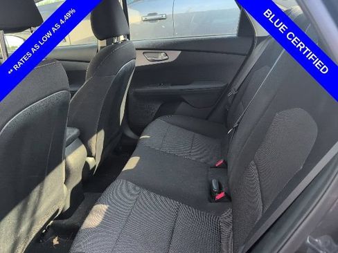Used 2024 Kia Forte LXS w/ LXS Technology Package FWD image 5