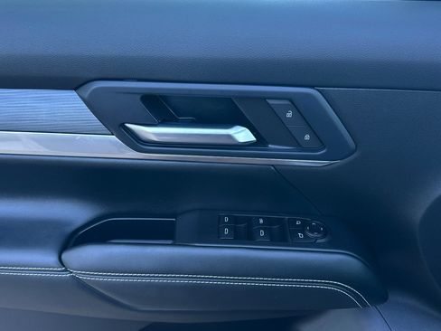 Used 2025 GMC Terrain Elevation FWD image 11