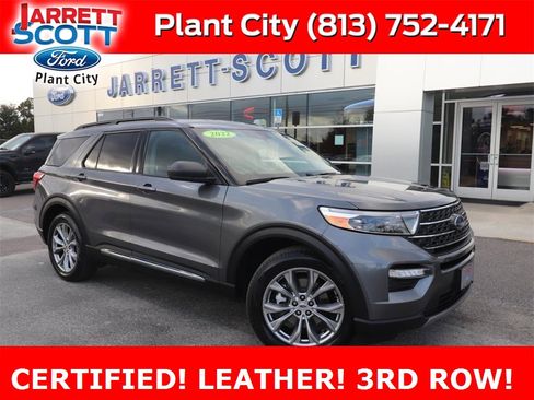 Certified 2022 Ford Explorer XLT w/ Equipment Group 202A image 1