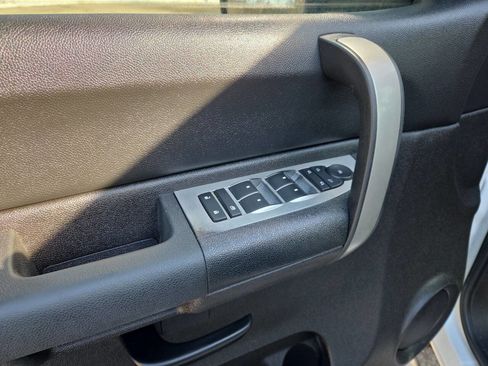 Used 2007 GMC Sierra 2500 SLE w/ SLE2 Preferred Package image 10