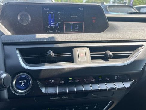 Used 2019 Lexus UX 250h w/ Premium Package AWD/4WD image 21