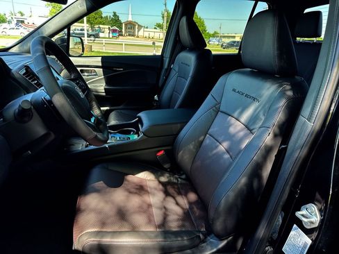 New 2026 Honda Ridgeline Black Edition image 11