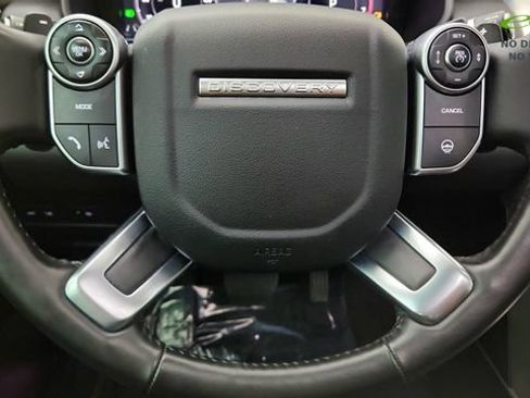 Used 2018 Land Rover Discovery HSE Luxury AWD/4WD image 48