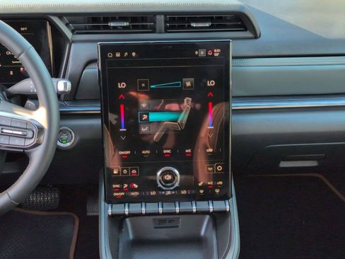 Certified 2026 GMC Terrain AT4 image 29