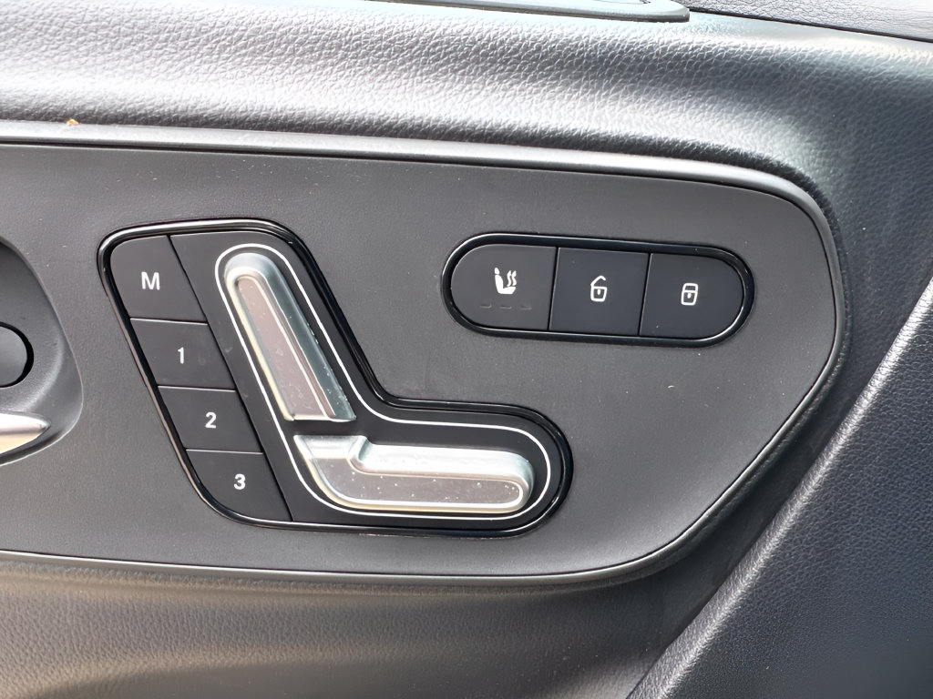 Used 2020 Mercedes-Benz Sprinter 2500 image 19