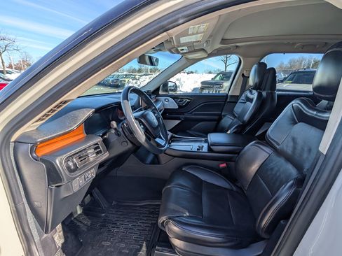 Used 2020 Lincoln Aviator Reserve w/ Equipment Group 202A image 16