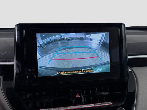 Used 2026 Toyota Corolla Cross LE image 19