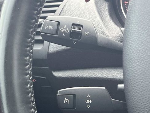 Used 2013 BMW 135i Convertible image 31