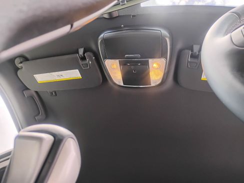 Used 2021 Jeep Grand Cherokee Laredo RWD image 37