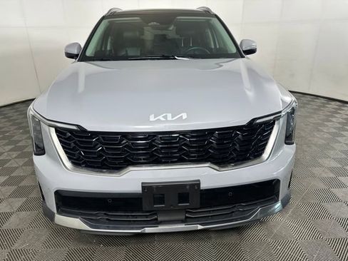 Used 2024 Kia Sorento S w/ Panoramic Sunroof Package image 8