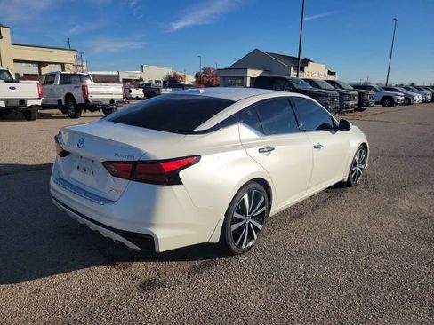 Used 2020 Nissan Altima 2.0 Platinum image 22