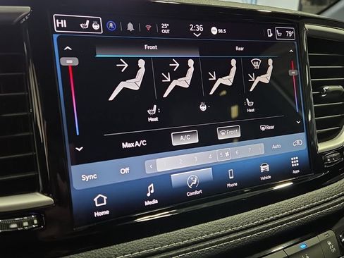 New 2026 Chrysler Pacifica Select FWD image 19