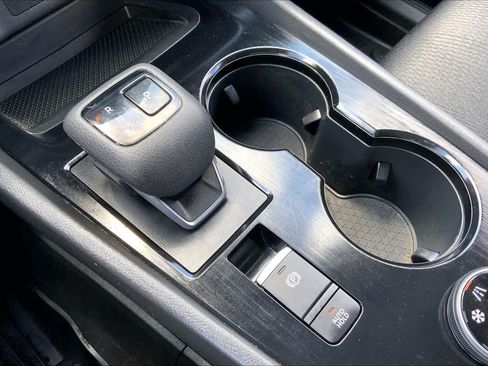 Used 2024 Nissan Rogue SV AWD/4WD image 34