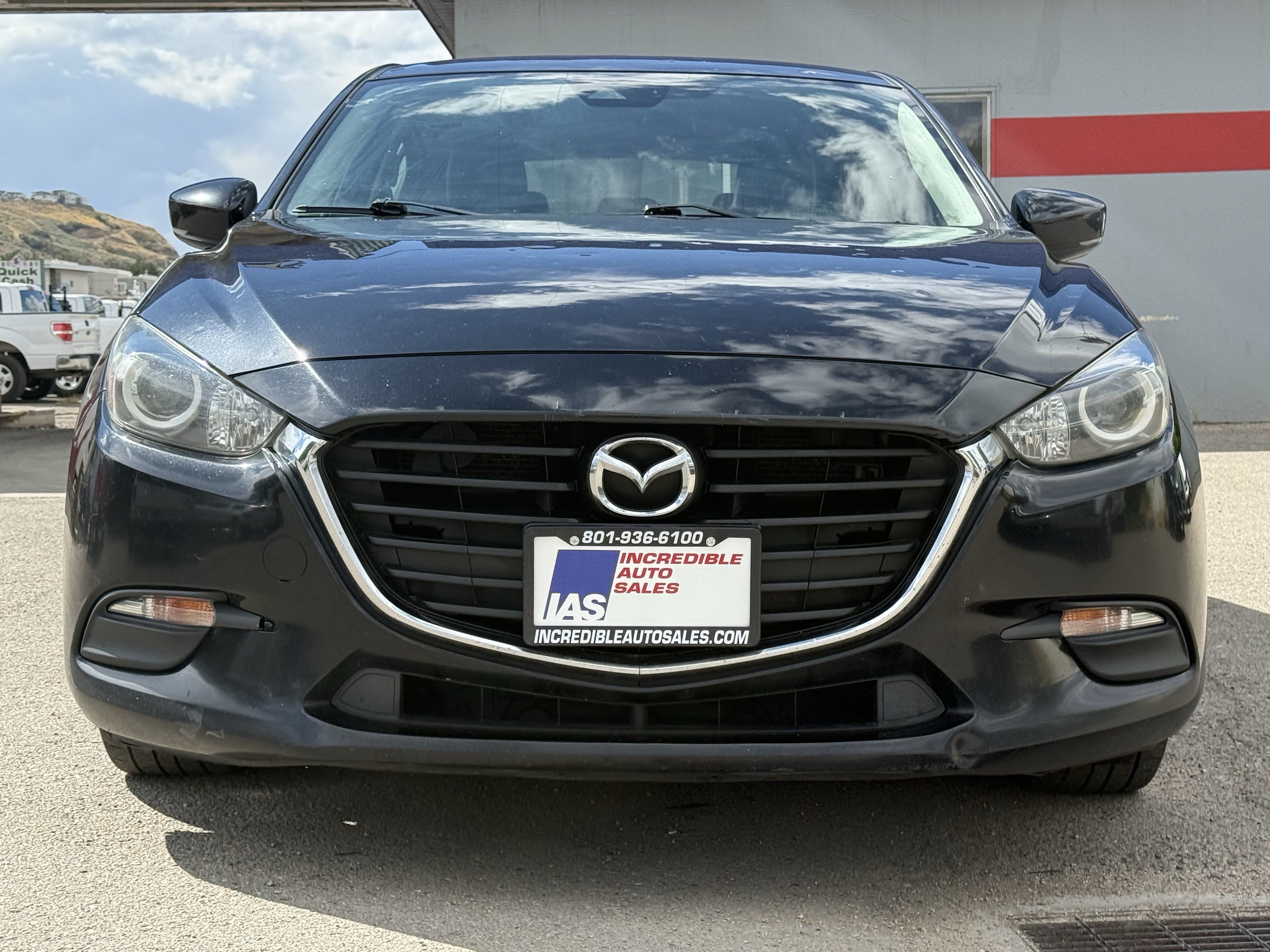 Used 2018 MAZDA MAZDA3 Touring FWD image 23