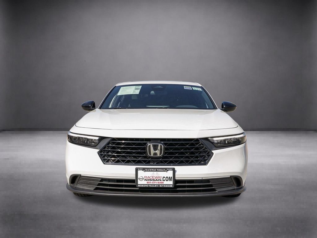 Used 2024 Honda Accord Sport image 11