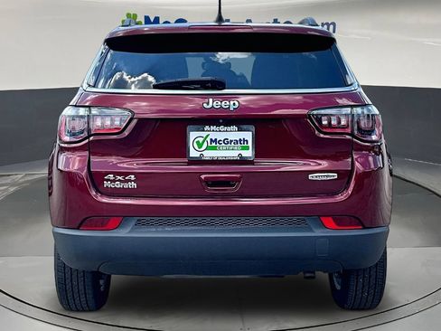 Used 2022 Jeep Compass Latitude AWD/4WD image 6