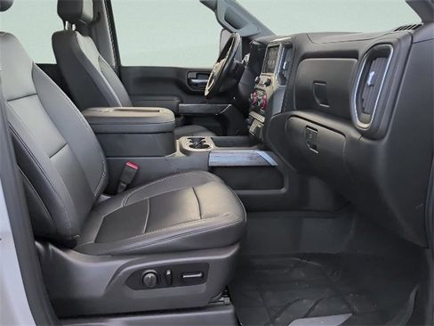 Used 2021 Chevrolet Silverado 3500 LTZ w/ LTZ Plus Package image 31