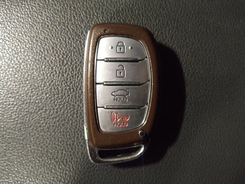 Used 2018 Hyundai Elantra Value Edition image 32