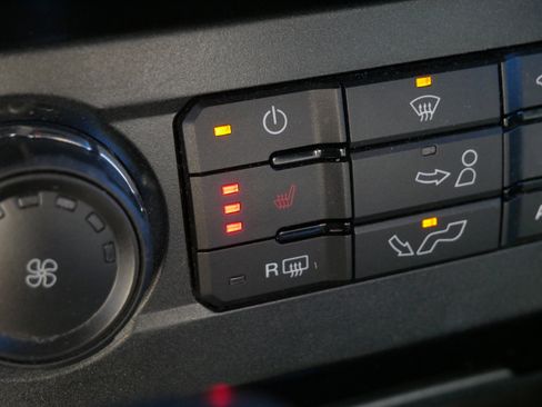 Used 2019 Ford F150 XLT w/ Equipment Group 302A Luxury image 28