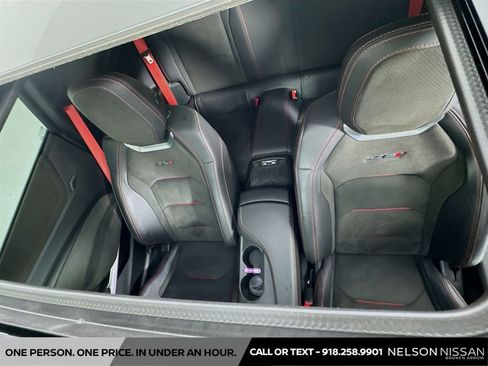 Used 2019 Chevrolet Camaro ZL1 RWD image 23