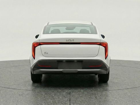 Used 2025 Kia K4 FWD image 7