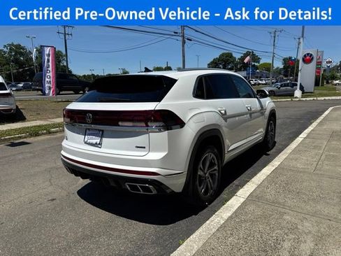 Certified 2024 Volkswagen Atlas Cross Sport SEL R-Line AWD/4WD image 9