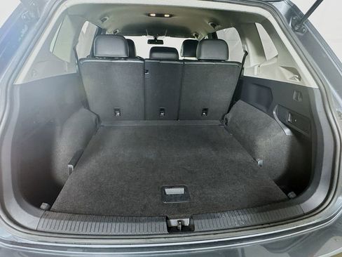 Used 2021 Volkswagen Tiguan SE image 30