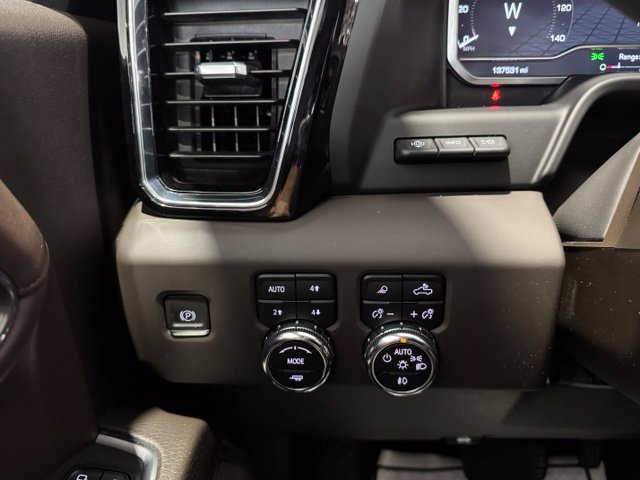 Used 2023 GMC Sierra 1500 Denali w/ Denali Reserve Package AWD/4WD image 16