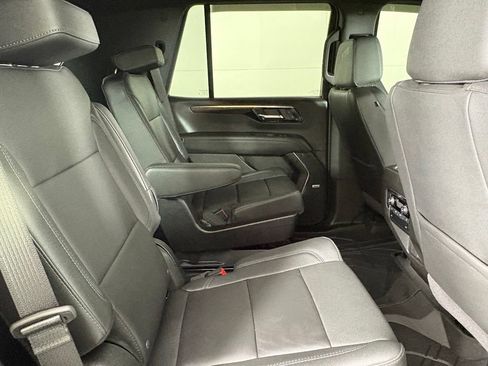 Used 2026 Chevrolet Tahoe Z71 w/ Comfort Package AWD/4WD image 21
