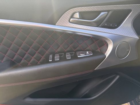 Used 2023 Genesis G70 3.3T w/ Sport Prestige Package image 15