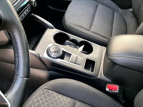 Used 2024 Ford Escape Active w/ Tech Pack #1 AWD/4WD image 17
