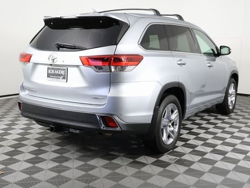 Used 2018 Toyota Highlander Limited image 5