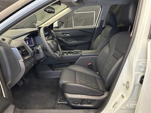 Used 2026 Nissan Rogue Platinum w/ Platinum Premium Package AWD/4WD image 21