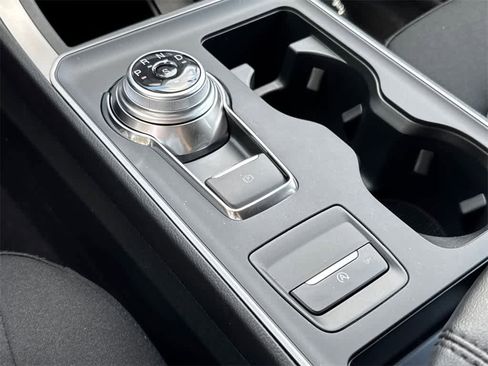 New 2024 Ford Edge SE image 30