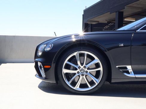 Certified 2020 Bentley Continental GT V8 AWD/4WD image 6