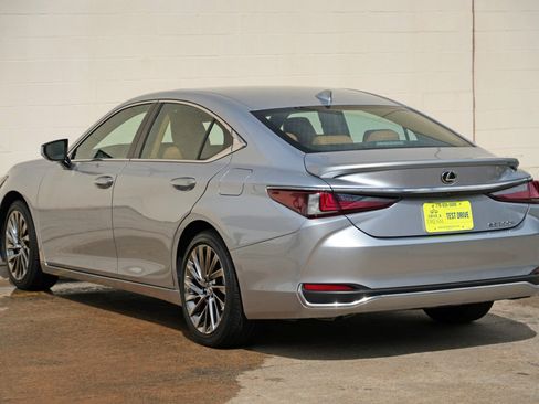 Used 2025 Lexus ES 300h w/ Accessory Package (Z1) FWD image 51