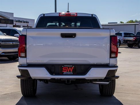 New 2025 Chevrolet Colorado LT w/ LT Convenience Package image 10