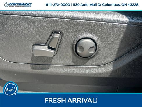 Used 2025 RAM 1500 Big Horn AWD/4WD image 19