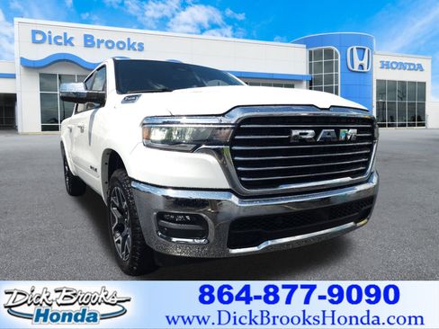 Used 2025 RAM 1500 Laramie AWD/4WD image 1
