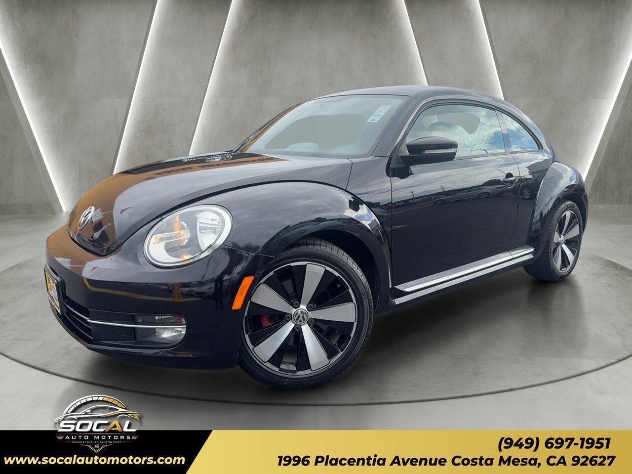 Used 2013 Volkswagen Beetle 2.0T FWD image 1